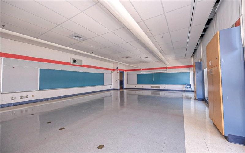 255 3rd St, New Kensington, 15068, ,Commercial-industrial-business,For Sale,3rd St,1749443
