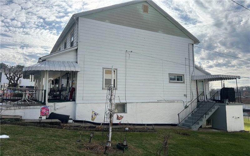 927 1st St, New Salem, 15442, 2 Bedrooms Bedrooms, ,1 BathroomBathrooms,Residential,For Sale,1st St,1750873
