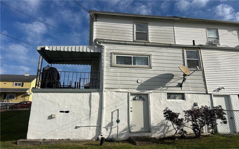 927 1st St, New Salem, 15442, 2 Bedrooms Bedrooms, ,1 BathroomBathrooms,Residential,For Sale,1st St,1750873