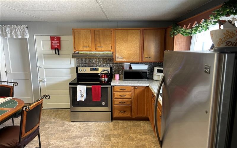 927 1st St, New Salem, 15442, 2 Bedrooms Bedrooms, ,1 BathroomBathrooms,Residential,For Sale,1st St,1750873