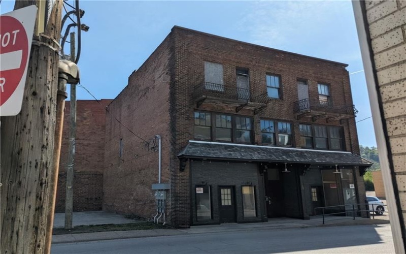 107 Brownsville Ave, Brownsville, 15417, ,Commercial-industrial-business,For Sale,Brownsville Ave,1750877