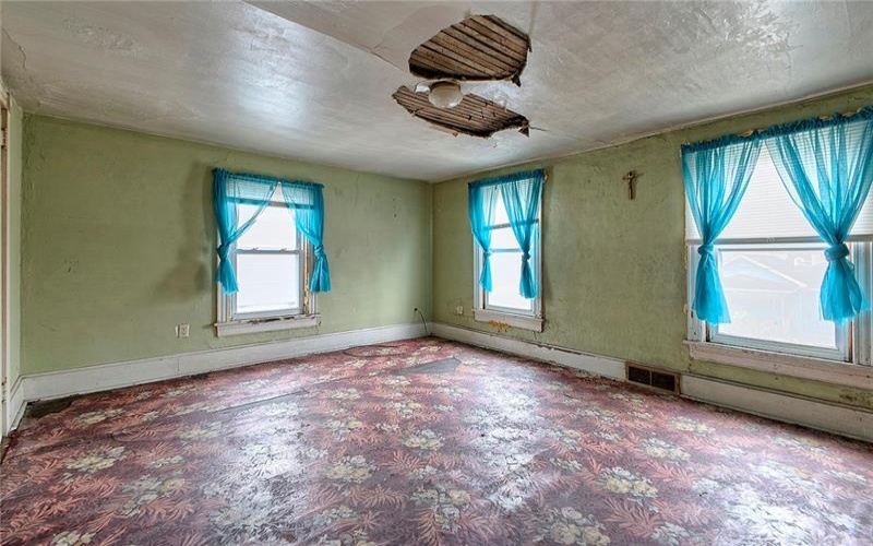 227 Avenue A, Latrobe, 15650, 3 Bedrooms Bedrooms, ,1 BathroomBathrooms,Residential,For Sale,Avenue A,1750905