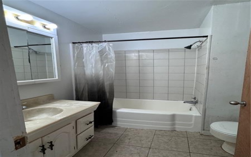 441 5th Street, Donora, 15033, 2 Bedrooms Bedrooms, ,1 BathroomBathrooms,Lease,For Rent,5th Street,1749496