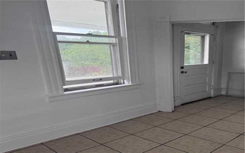 441 5th Street, Donora, 15033, 2 Bedrooms Bedrooms, ,1 BathroomBathrooms,Lease,For Rent,5th Street,1749496