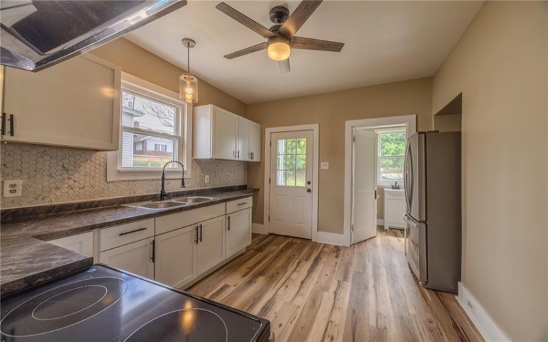 178 Lincoln St, Uniontown, 15401, 3 Bedrooms Bedrooms, 4 Rooms Rooms,2.1 BathroomsBathrooms,Residential,For Sale,Lincoln St,1750926