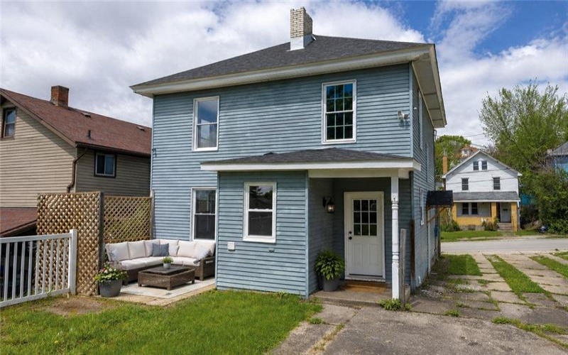 178 Lincoln St, Uniontown, 15401, 3 Bedrooms Bedrooms, 4 Rooms Rooms,2.1 BathroomsBathrooms,Residential,For Sale,Lincoln St,1750926