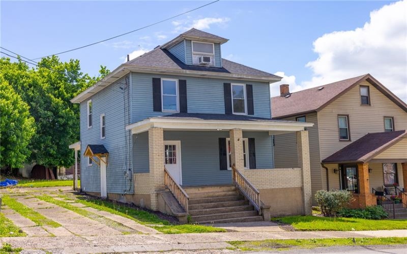 178 Lincoln St, Uniontown, 15401, 3 Bedrooms Bedrooms, 4 Rooms Rooms,2.1 BathroomsBathrooms,Residential,For Sale,Lincoln St,1750926