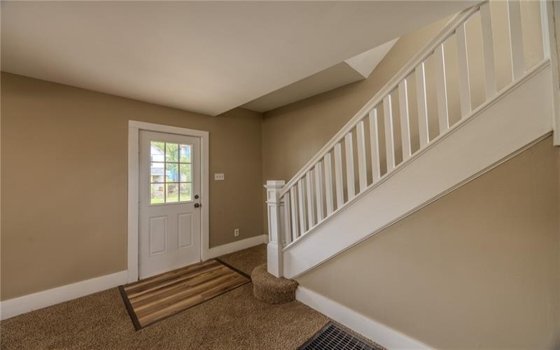 178 Lincoln St, Uniontown, 15401, 3 Bedrooms Bedrooms, 4 Rooms Rooms,2.1 BathroomsBathrooms,Residential,For Sale,Lincoln St,1750926