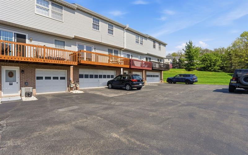 395 Jubilee DRIVE, Bridgeville, 15017, 3 Bedrooms Bedrooms, 8 Rooms Rooms,1.1 BathroomsBathrooms,Residential,For Sale,Jubilee,1750939