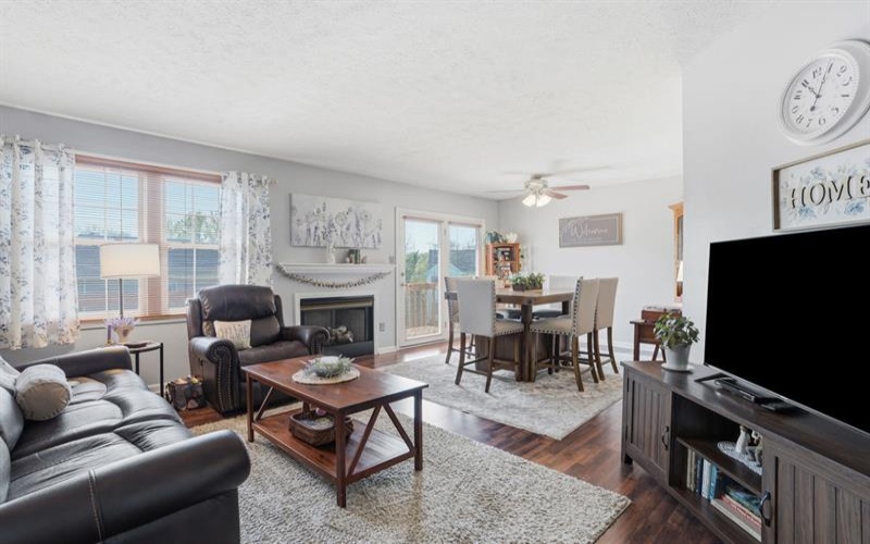 395 Jubilee DRIVE, Bridgeville, 15017, 3 Bedrooms Bedrooms, 8 Rooms Rooms,1.1 BathroomsBathrooms,Residential,For Sale,Jubilee,1750939