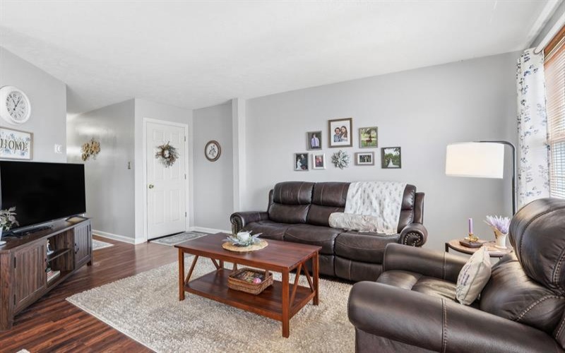 395 Jubilee DRIVE, Bridgeville, 15017, 3 Bedrooms Bedrooms, 8 Rooms Rooms,1.1 BathroomsBathrooms,Residential,For Sale,Jubilee,1750939