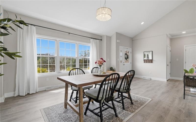 301 Juniper Way, McMurray, 15317, 3 Bedrooms Bedrooms, 12 Rooms Rooms,3.1 BathroomsBathrooms,Residential,For Sale,Juniper Way,1749529