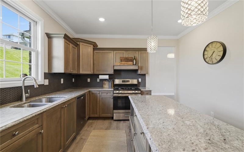 301 Juniper Way, McMurray, 15317, 3 Bedrooms Bedrooms, 12 Rooms Rooms,3.1 BathroomsBathrooms,Residential,For Sale,Juniper Way,1749529