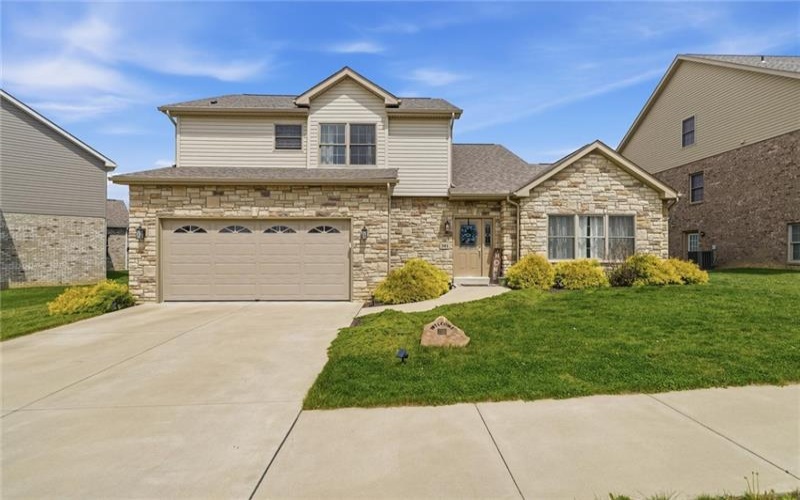301 Juniper Way, McMurray, 15317, 3 Bedrooms Bedrooms, 12 Rooms Rooms,3.1 BathroomsBathrooms,Residential,For Sale,Juniper Way,1749529