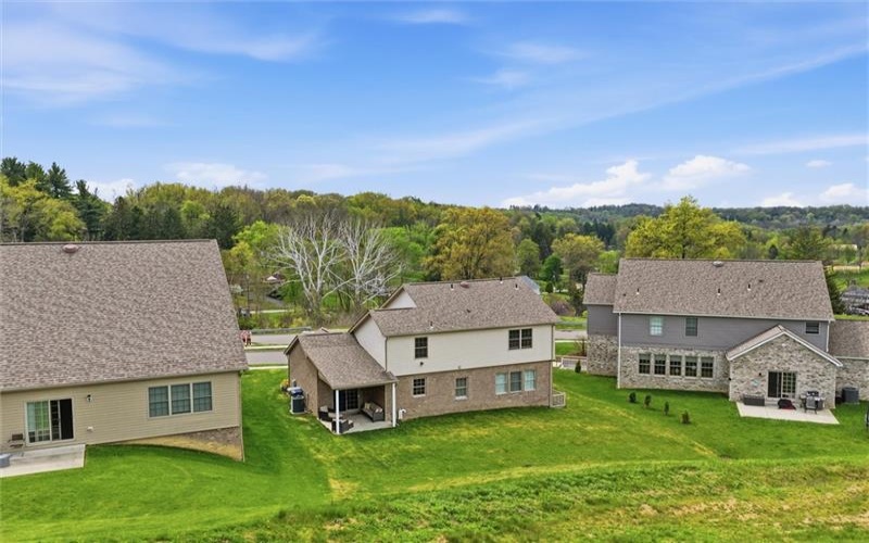 301 Juniper Way, McMurray, 15317, 3 Bedrooms Bedrooms, 12 Rooms Rooms,3.1 BathroomsBathrooms,Residential,For Sale,Juniper Way,1749529