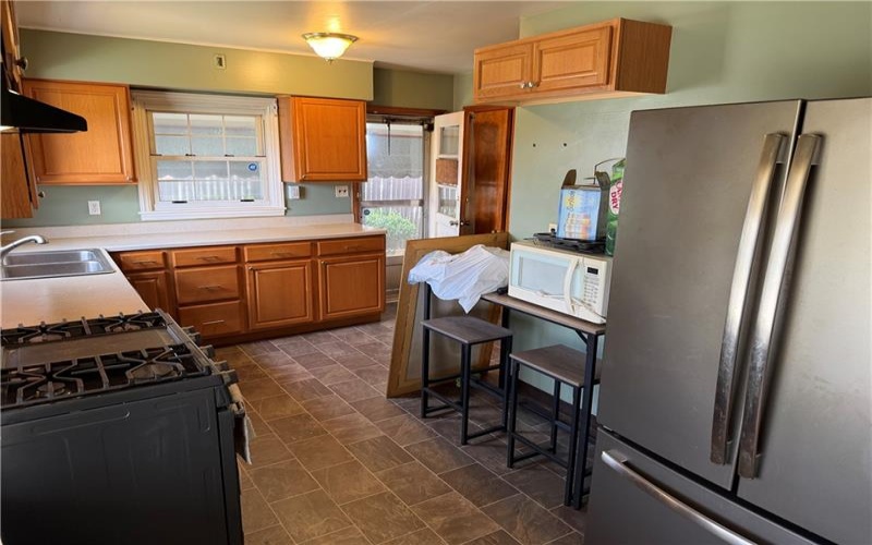14 Hogsett St, Uniontown, 15401, 3 Bedrooms Bedrooms, ,1.1 BathroomsBathrooms,Residential,For Sale,Hogsett St,1749532