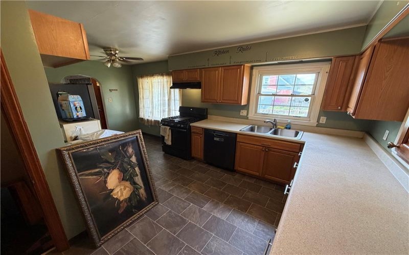 14 Hogsett St, Uniontown, 15401, 3 Bedrooms Bedrooms, ,1.1 BathroomsBathrooms,Residential,For Sale,Hogsett St,1749532