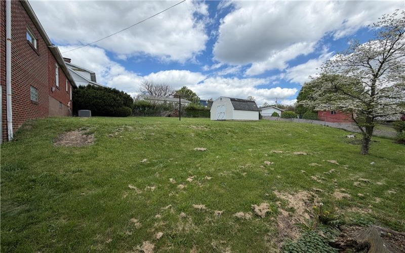 14 Hogsett St, Uniontown, 15401, 3 Bedrooms Bedrooms, ,1.1 BathroomsBathrooms,Residential,For Sale,Hogsett St,1749532