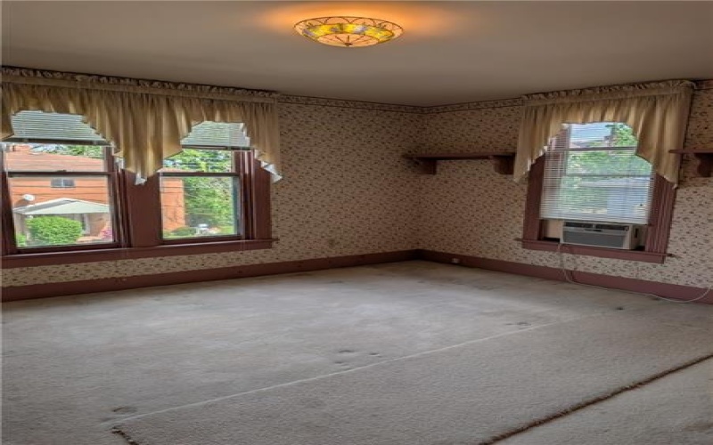 436 Maple Ave, Greensburg, 15601, 3 Bedrooms Bedrooms, 8 Rooms Rooms,1.1 BathroomsBathrooms,Residential,For Sale,Maple Ave,1750847