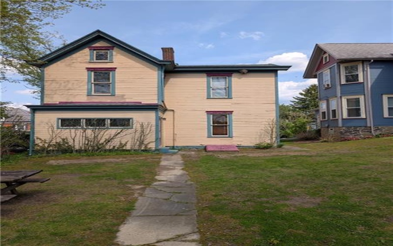 436 Maple Ave, Greensburg, 15601, 3 Bedrooms Bedrooms, 8 Rooms Rooms,1.1 BathroomsBathrooms,Residential,For Sale,Maple Ave,1750847