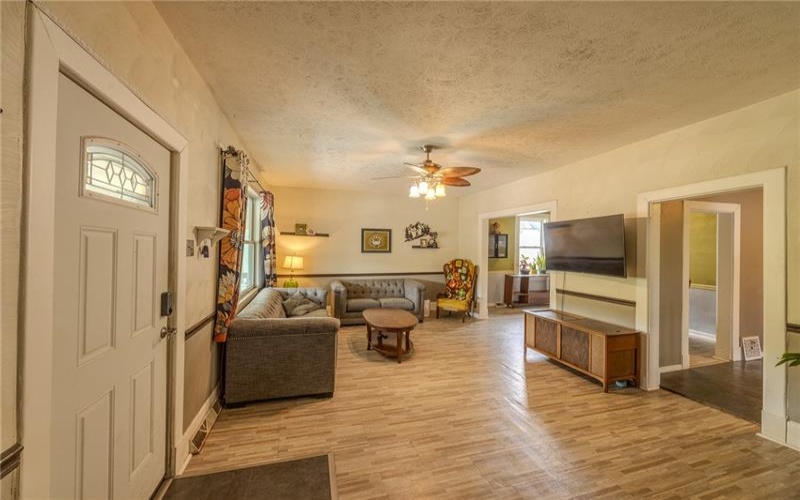824 Marne Ave, Monongahela, 15063, 3 Bedrooms Bedrooms, 5 Rooms Rooms,2 BathroomsBathrooms,Residential,For Sale,Marne Ave,1750961