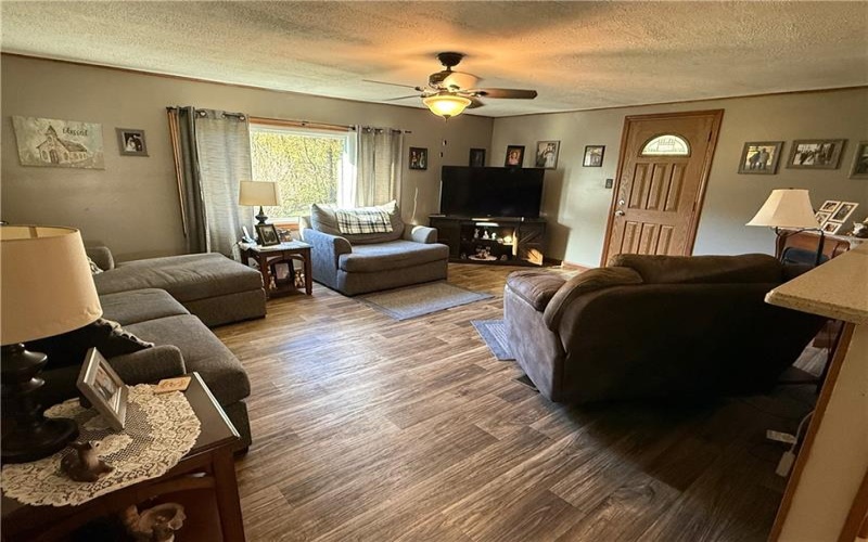192 Van Druff Road, Spraggs / Perry Township, 15362, 2 Bedrooms Bedrooms, ,2 BathroomsBathrooms,Residential,For Sale,Van Druff Road,1751032