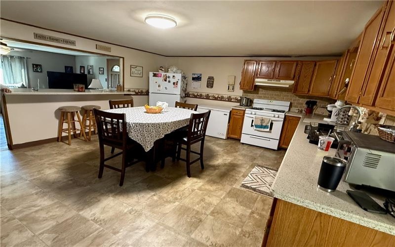 192 Van Druff Road, Spraggs / Perry Township, 15362, 2 Bedrooms Bedrooms, ,2 BathroomsBathrooms,Residential,For Sale,Van Druff Road,1751032