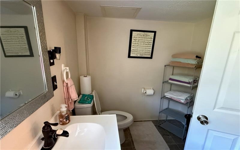 192 Van Druff Road, Spraggs / Perry Township, 15362, 2 Bedrooms Bedrooms, ,2 BathroomsBathrooms,Residential,For Sale,Van Druff Road,1751032