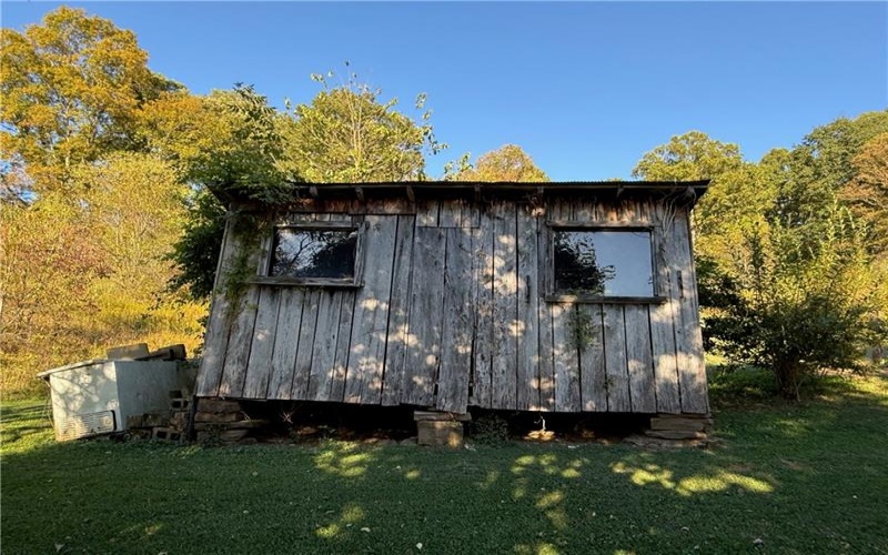 192 Van Druff Road, Spraggs / Perry Township, 15362, 2 Bedrooms Bedrooms, ,2 BathroomsBathrooms,Residential,For Sale,Van Druff Road,1751032