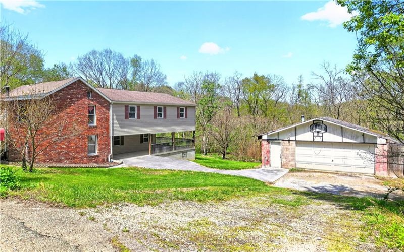 116 Dutchtown Rd, Herminie, 15637, 6 Bedrooms Bedrooms, 9 Rooms Rooms,2.1 BathroomsBathrooms,Residential,For Sale,Dutchtown Rd,1751047