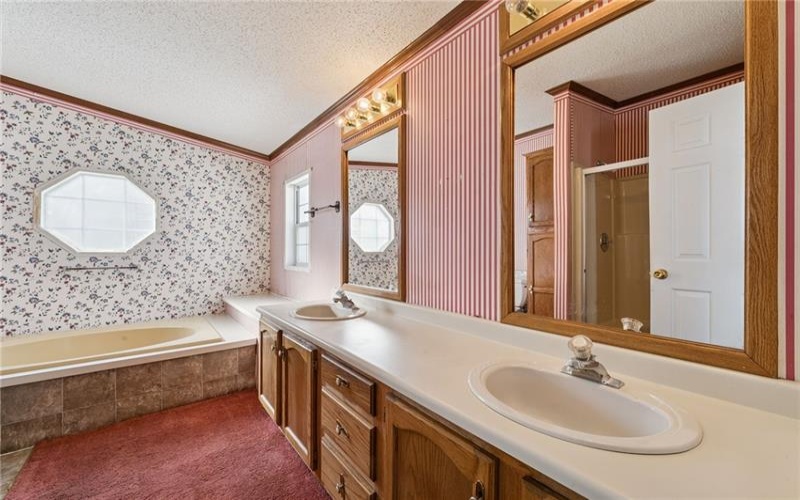 236 Ridge Ln, Murrysville, 15668, 3 Bedrooms Bedrooms, 6 Rooms Rooms,2 BathroomsBathrooms,Residential,For Sale,Ridge Ln,1737250