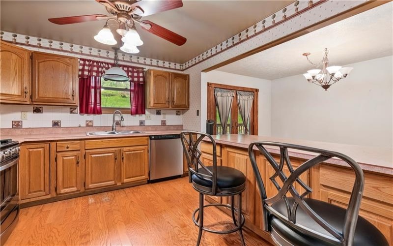 1920 Route 519, Canonsburg, 15317, 3 Bedrooms Bedrooms, 9 Rooms Rooms,2.1 BathroomsBathrooms,Residential,For Sale,Route 519,1751026