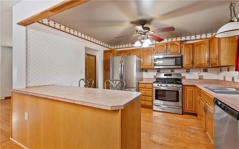 1920 Route 519, Canonsburg, 15317, 3 Bedrooms Bedrooms, 9 Rooms Rooms,2.1 BathroomsBathrooms,Residential,For Sale,Route 519,1751026