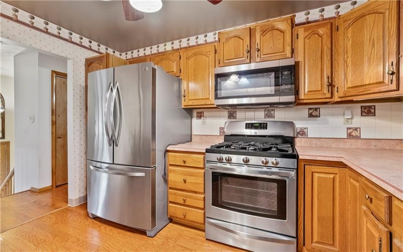 1920 Route 519, Canonsburg, 15317, 3 Bedrooms Bedrooms, 9 Rooms Rooms,2.1 BathroomsBathrooms,Residential,For Sale,Route 519,1751026