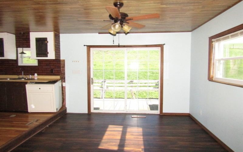 60 Bridge Rd, Prosperity, 15329, 4 Bedrooms Bedrooms, 9 Rooms Rooms,1 BathroomBathrooms,Residential,For Sale,Bridge Rd,1751179