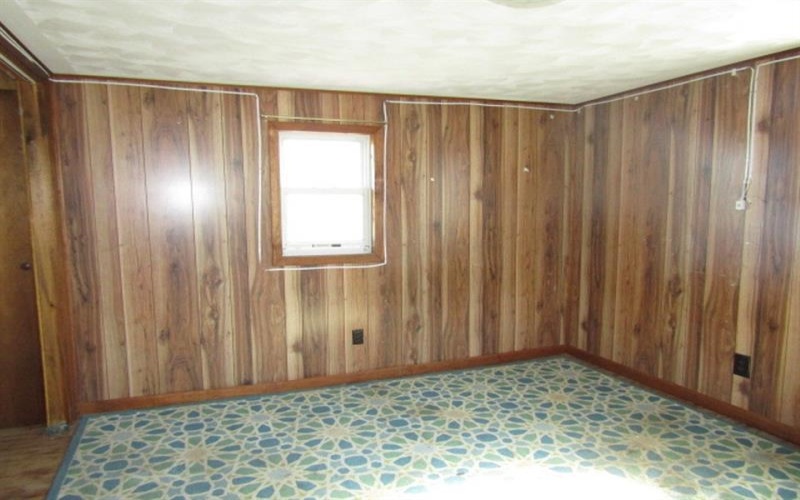 60 Bridge Rd, Prosperity, 15329, 4 Bedrooms Bedrooms, 9 Rooms Rooms,1 BathroomBathrooms,Residential,For Sale,Bridge Rd,1751179