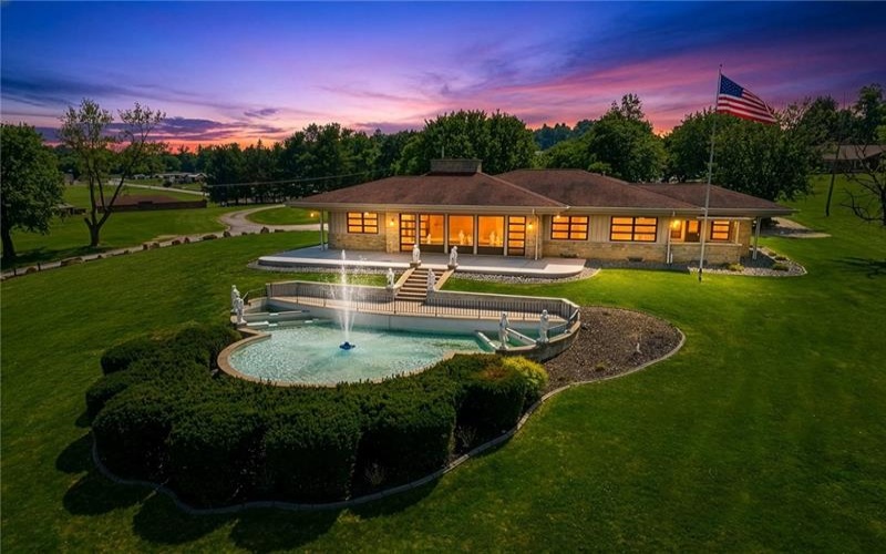 102 Peasant Village Ln, Rostraver, 15012, 5 Bedrooms Bedrooms, ,4 BathroomsBathrooms,Residential,For Sale,Peasant Village Ln,1751202