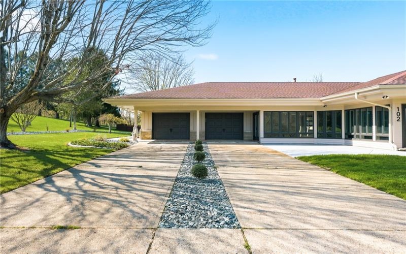 102 Peasant Village Ln, Rostraver, 15012, 5 Bedrooms Bedrooms, ,4 BathroomsBathrooms,Residential,For Sale,Peasant Village Ln,1751202