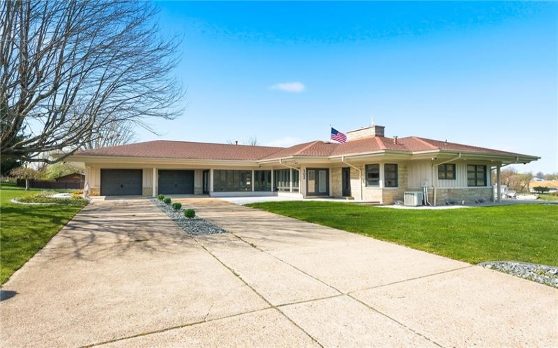 102 Peasant Village Ln, Rostraver, 15012, 5 Bedrooms Bedrooms, ,4 BathroomsBathrooms,Residential,For Sale,Peasant Village Ln,1751202