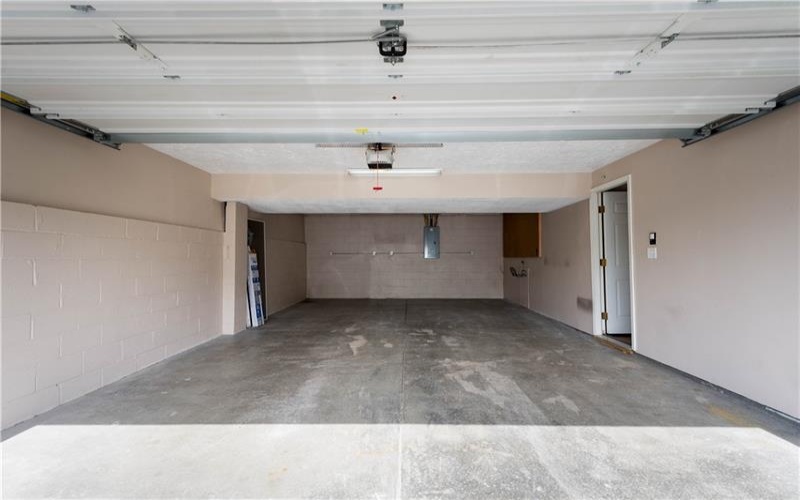 2007 Moccasin Dr, Washington, 15301, 3 Bedrooms Bedrooms, 7 Rooms Rooms,2.1 BathroomsBathrooms,Residential,For Sale,Moccasin Dr,1748250