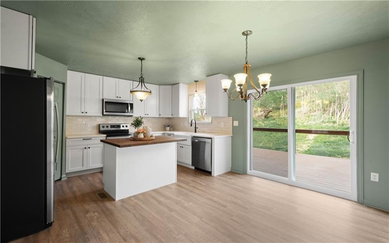 2007 Moccasin Dr, Washington, 15301, 3 Bedrooms Bedrooms, 7 Rooms Rooms,2.1 BathroomsBathrooms,Residential,For Sale,Moccasin Dr,1748250