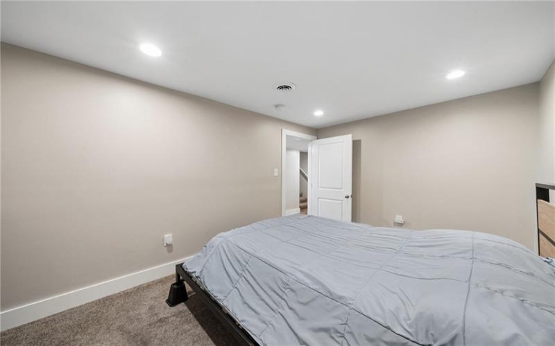 641 Longvue Dr, Houston, 15342, 3 Bedrooms Bedrooms, 9 Rooms Rooms,3 BathroomsBathrooms,Residential,For Sale,Longvue Dr,1748532