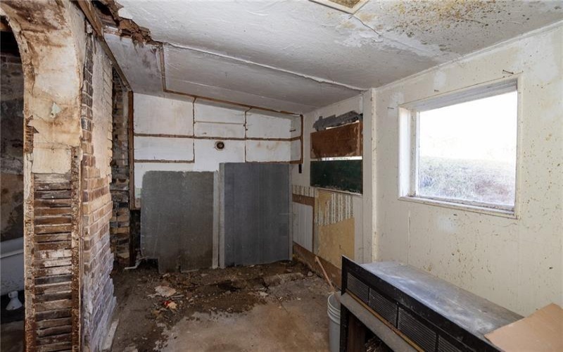 512 4th St, Marianna, 15345, 2 Bedrooms Bedrooms, 5 Rooms Rooms,1 BathroomBathrooms,Residential,For Sale,4th St,1750543