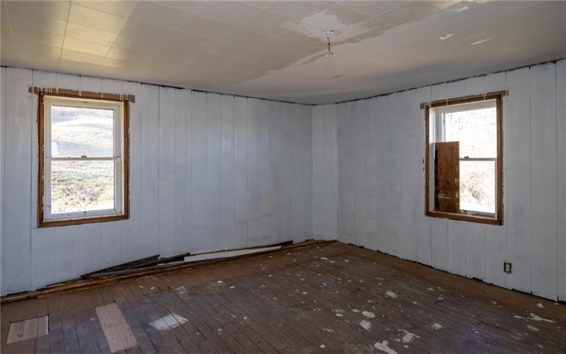 512 4th St, Marianna, 15345, 2 Bedrooms Bedrooms, 5 Rooms Rooms,1 BathroomBathrooms,Residential,For Sale,4th St,1750543