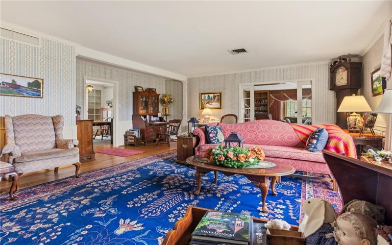 422 Summit Ave, Ligonier, 15658, 4 Bedrooms Bedrooms, 13 Rooms Rooms,2.1 BathroomsBathrooms,Residential,For Sale,Summit Ave,1751011