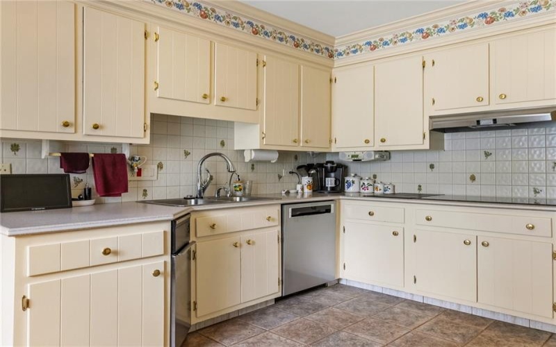 422 Summit Ave, Ligonier, 15658, 4 Bedrooms Bedrooms, 13 Rooms Rooms,2.1 BathroomsBathrooms,Residential,For Sale,Summit Ave,1751011