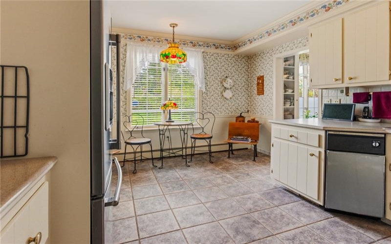 422 Summit Ave, Ligonier, 15658, 4 Bedrooms Bedrooms, 13 Rooms Rooms,2.1 BathroomsBathrooms,Residential,For Sale,Summit Ave,1751011