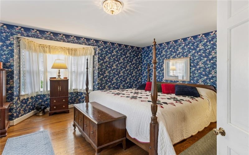 422 Summit Ave, Ligonier, 15658, 4 Bedrooms Bedrooms, 13 Rooms Rooms,2.1 BathroomsBathrooms,Residential,For Sale,Summit Ave,1751011