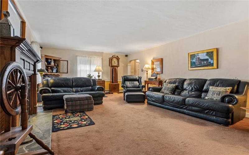 422 Summit Ave, Ligonier, 15658, 4 Bedrooms Bedrooms, 13 Rooms Rooms,2.1 BathroomsBathrooms,Residential,For Sale,Summit Ave,1751011