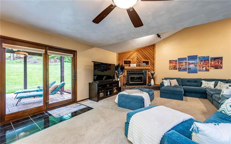 691 Adele Dr, Irwin, 15642, 3 Bedrooms Bedrooms, 10 Rooms Rooms,3.1 BathroomsBathrooms,Residential,For Sale,Adele Dr,1751087